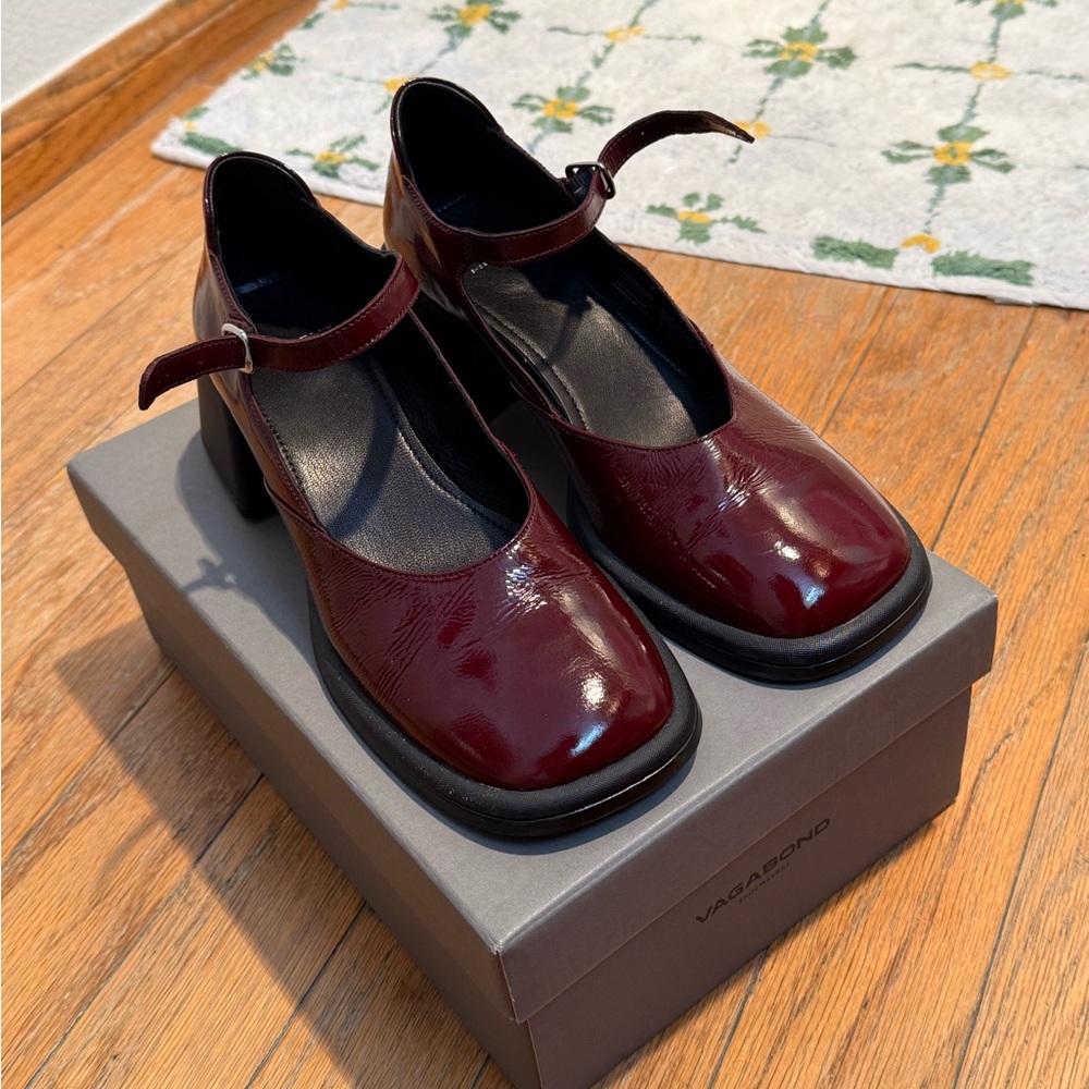 Vagabond Women's Burgundy Ansie Mary Jane Shoes